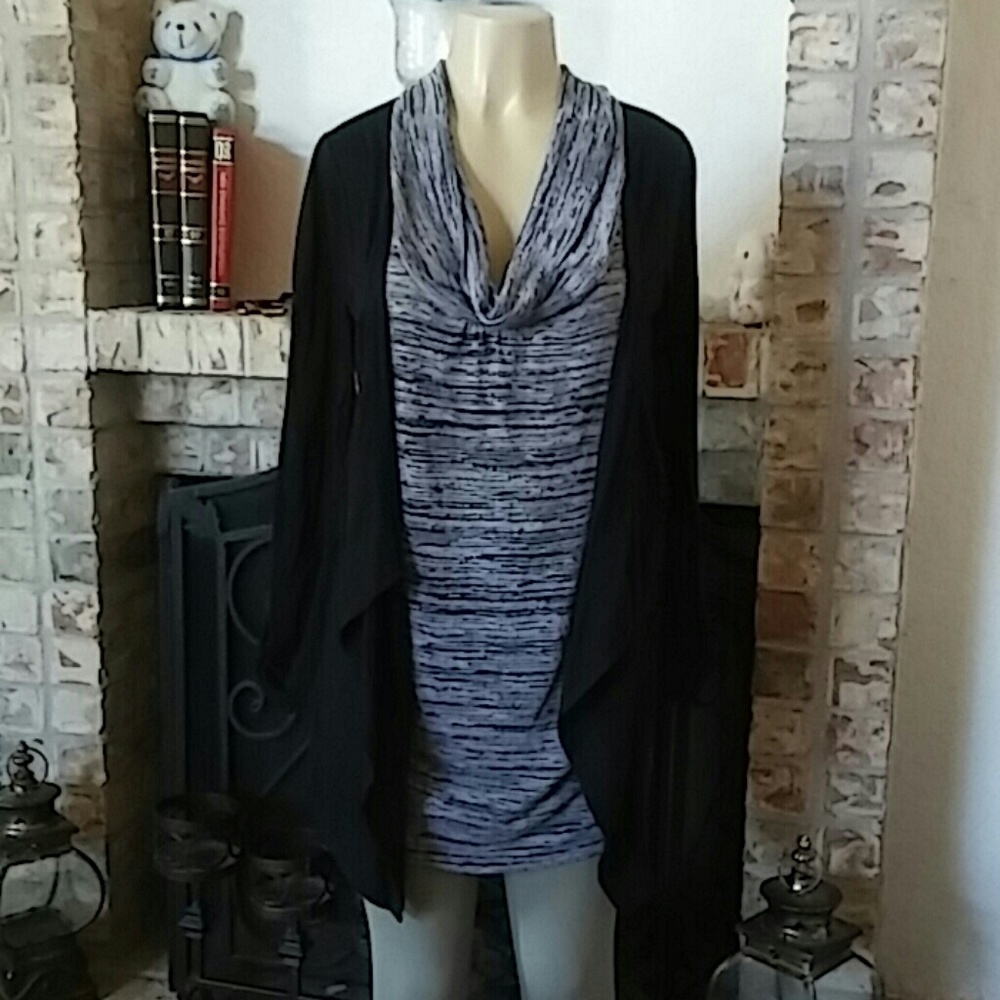 Delirious Cardigan-Blouse